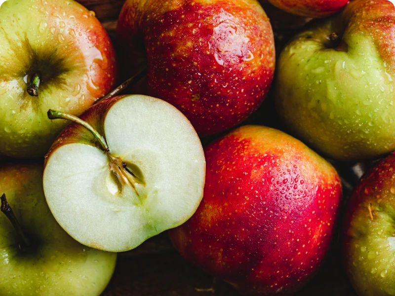 Fresh apples with water droplets